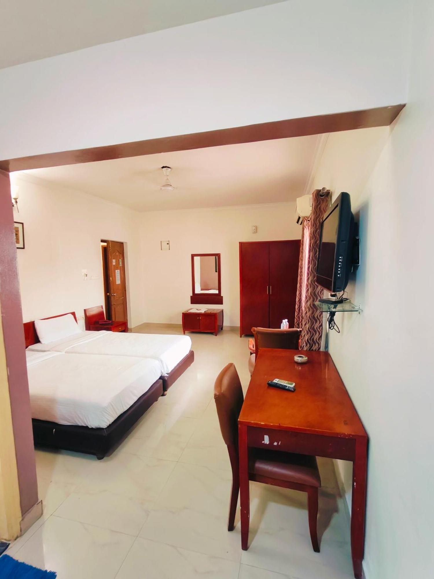 העיר בנגלור Kings Suites Palace Grounds מראה חיצוני תמונה